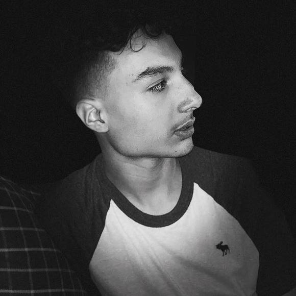 Meet your Posher, Behshad - Picture 1 of 1